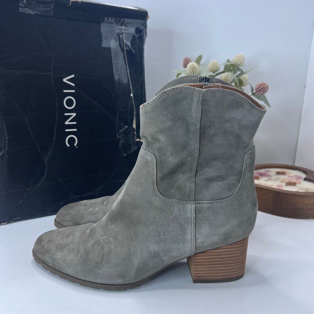 Vionic Bishop Suede Block Heel Side Zip Boot Stone Women 11 Wide Tried On